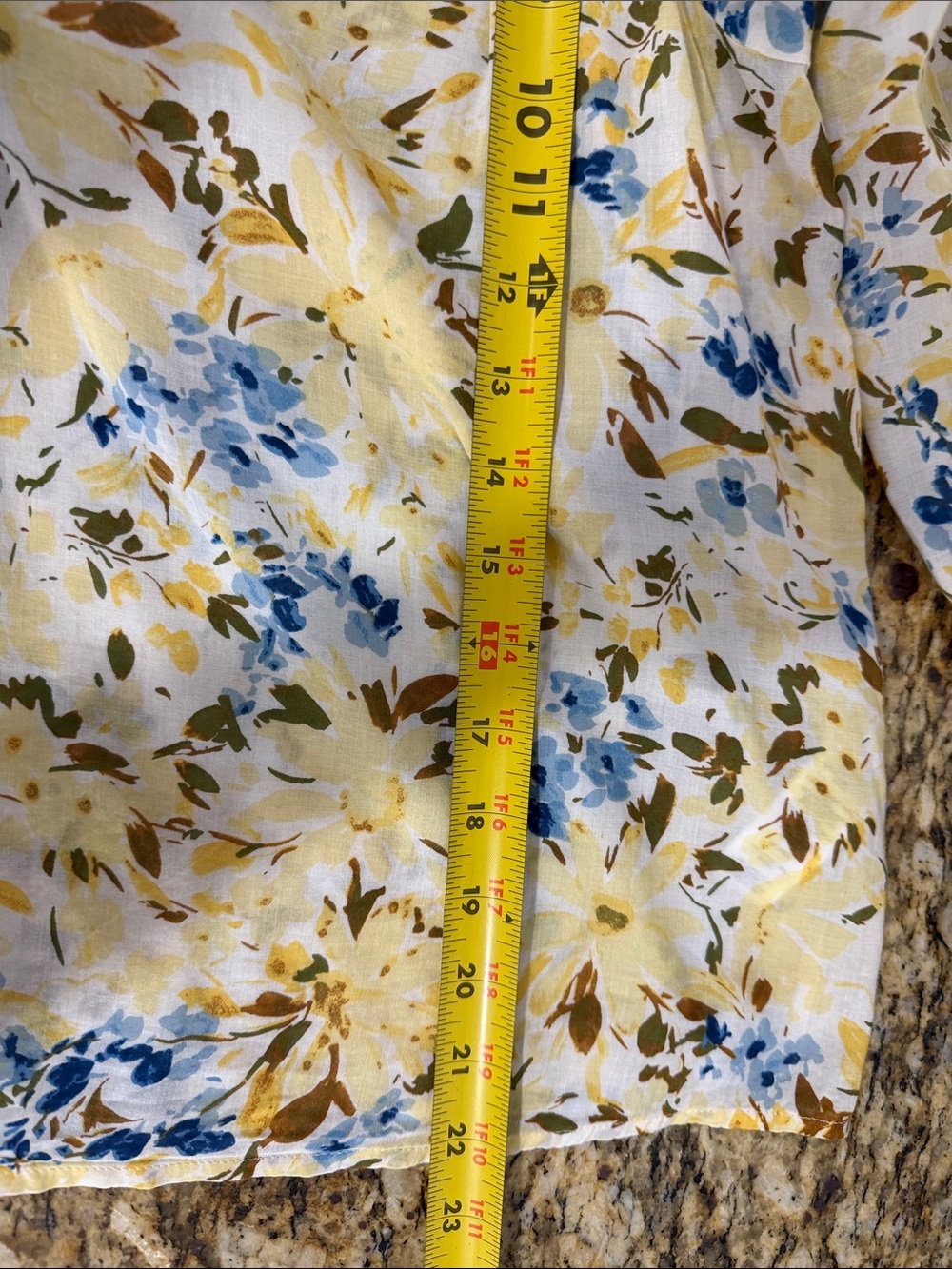 Vineyard Vines Yellow Blue Floral Split Neck Peasant Blouse Size M - Picture 8 of 8